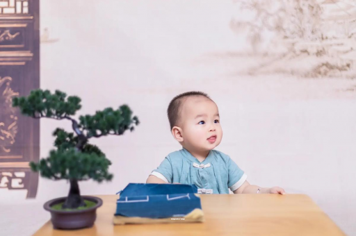 乐陵宝宝喊肚子疼怎么回事